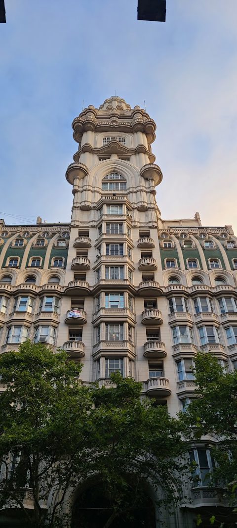 Palacio Barolo on Avenida de Mayo in Buenos Aires, seen from street level.